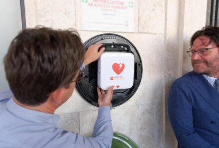 Un defibrillatore di ultima generazione per il comune di Sant’Egidio Alla Vibrata